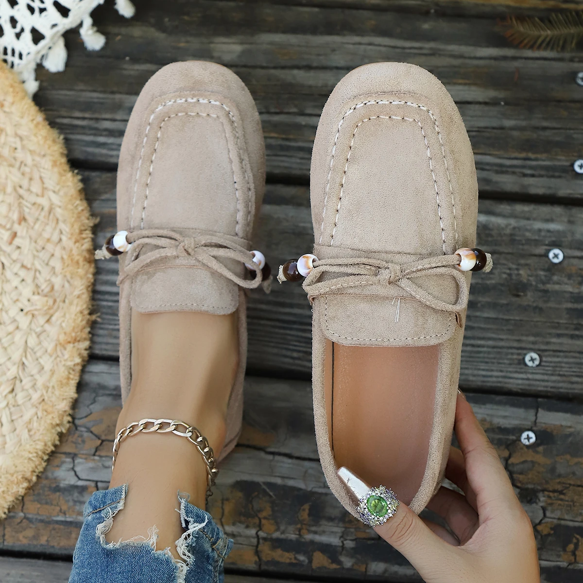 

Новые осенние женские весенние лоферы без шнуровки, легкие кашемировые женские кроссовки, повседневная кожаная обувь на одинарной плоской подошве, большие размеры 43