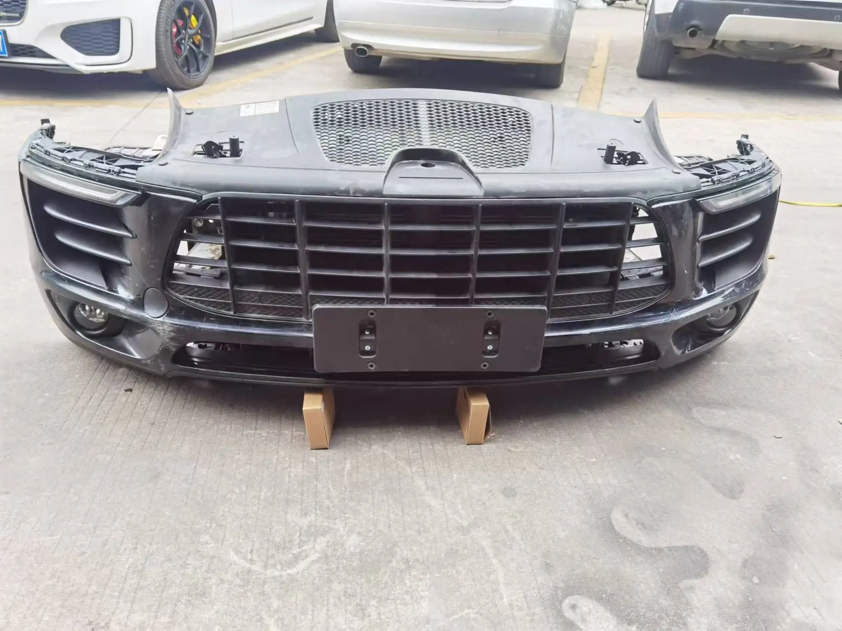 For Porsche Macan Front Bumper Front Mouth  2015-2018 OE 95B807221A