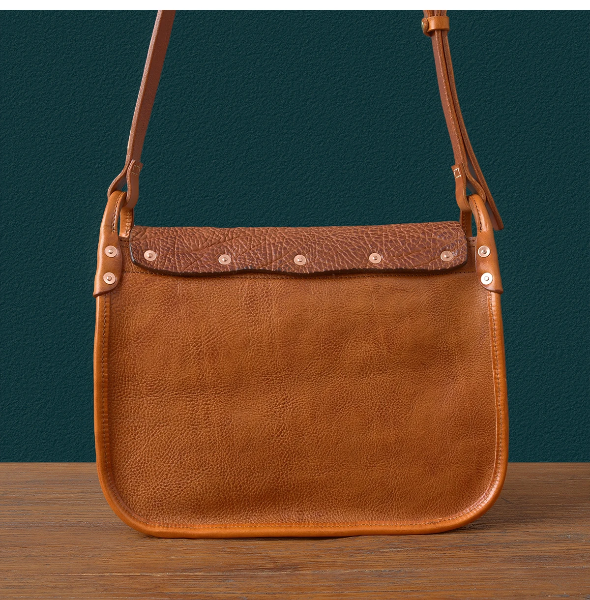 Vintage leisure luxury thick vegetable tanned cowhide men's shoulder bag travel designer handmade genuine leather crossbody bag