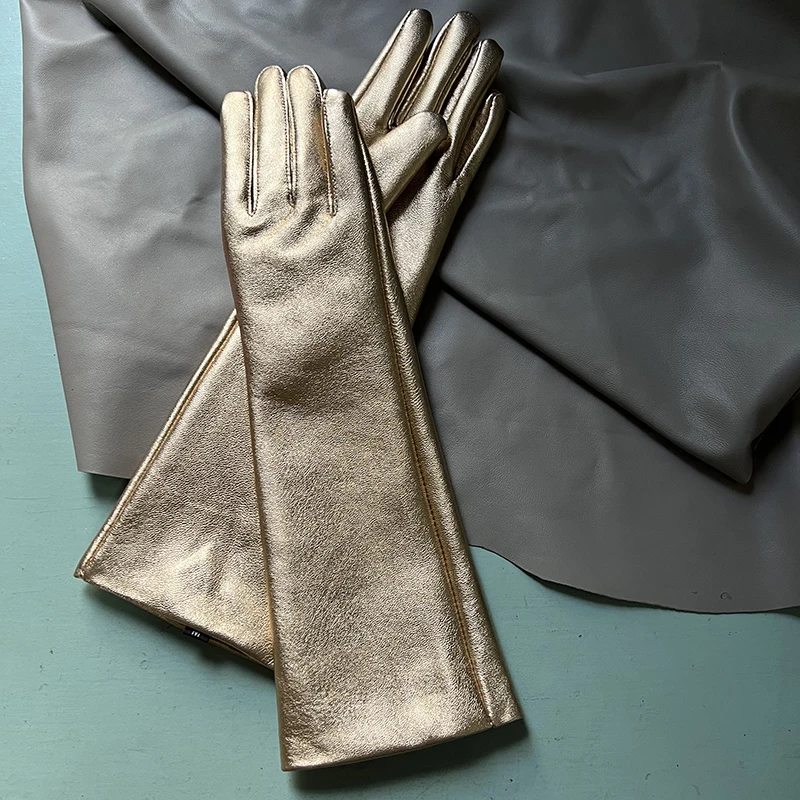 Gants en peau de mouton dorés pour femmes et hommes, longue section sur le coude, couleur vive, collocation de photos de défilés de mode, cuir