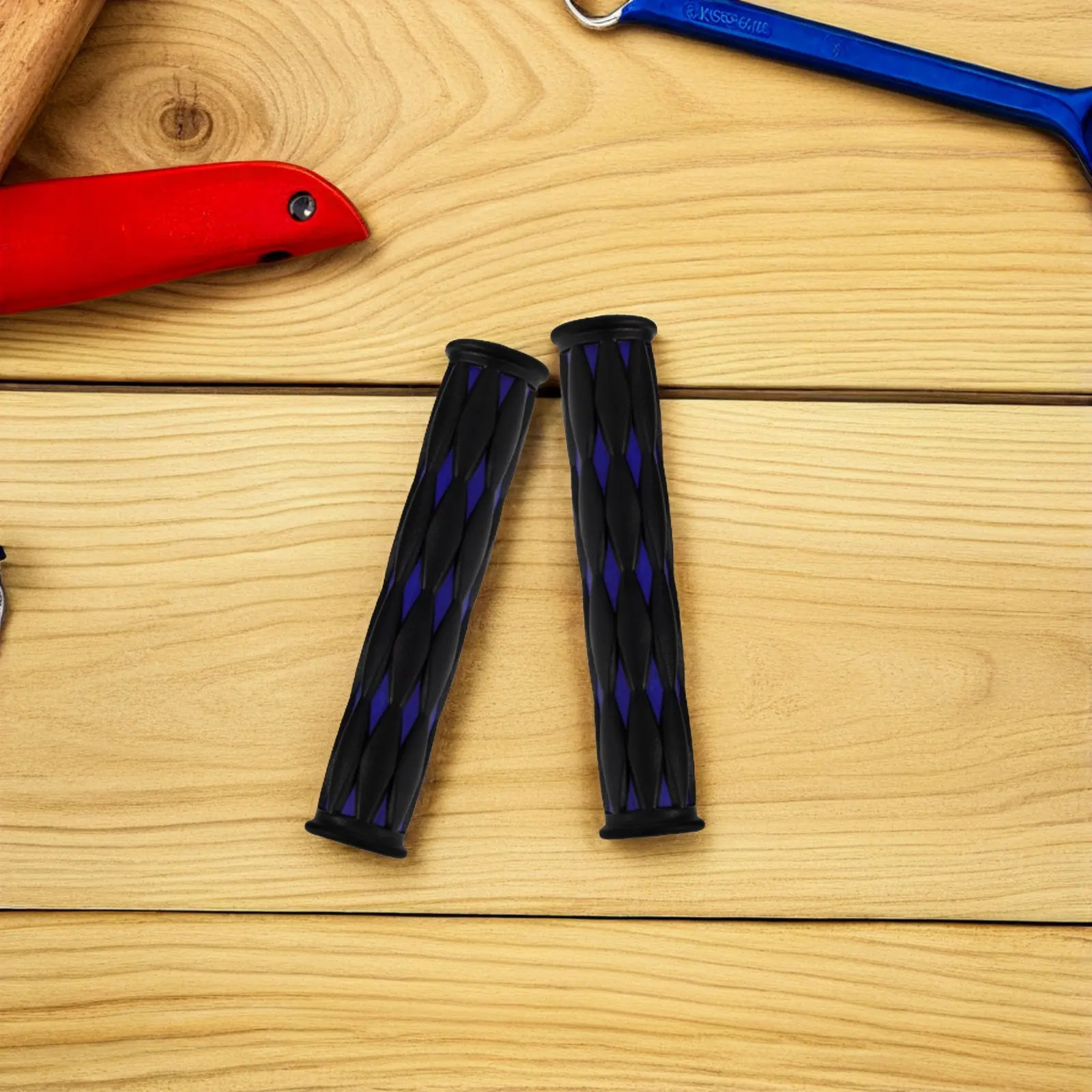 

1Pair Universal Motorcycle Handlebar Grip Covers Rubber Anti-Slip Comfortable Long-Lasting Easy Install for Electric Scooter