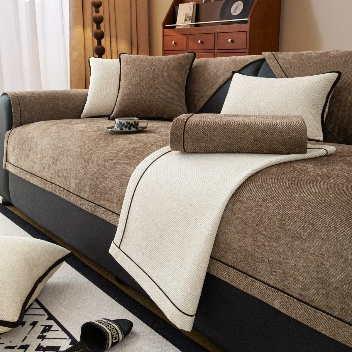 Black Lines with Wide Edges Chenille Sofa Cover All Seasons Universal Living Room Non-slip Seat Cover Couch Slipcover Sofa Towel