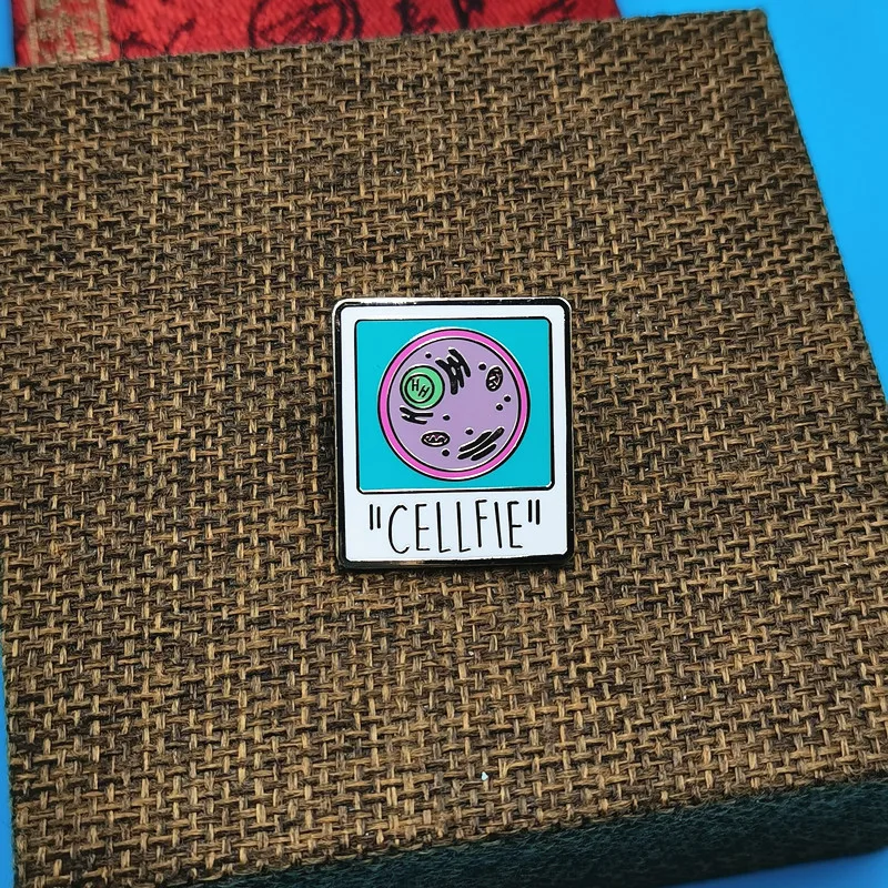 Cellfie Photo Enamel Pin Brooch biologist science nerd Metal Badges Lapel Pin Brooches Jackets Fashion Jewelry Accessories