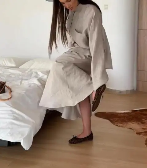 

Autumn 2025 New Women's Casual Loose 2-Piece Solid Color Loose Single Breasted Long Sleeved Shirt and High Waist Half Skirt Set