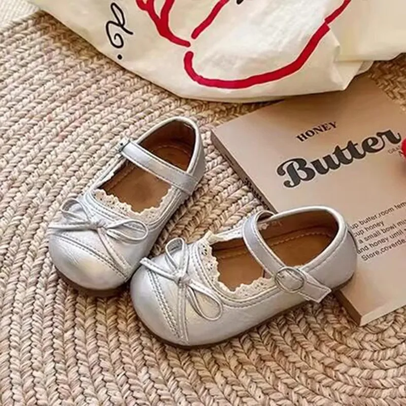 Kleinkind-Lauflernschuhe Vielseitige Süße Mädchen-Flachschuhe mit Einfachen Schleifen 2026 Neue Mode Baby-Lederschuhe im Prinzessinnen-Stil Weich – Detail 6