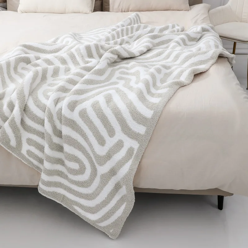 Nordic Fresh Half Edge Plush Blanket Thickened Winter Sofa Cover Throw Nap Shawl Small Quilt Bedspread on The Bed Plaid Travel