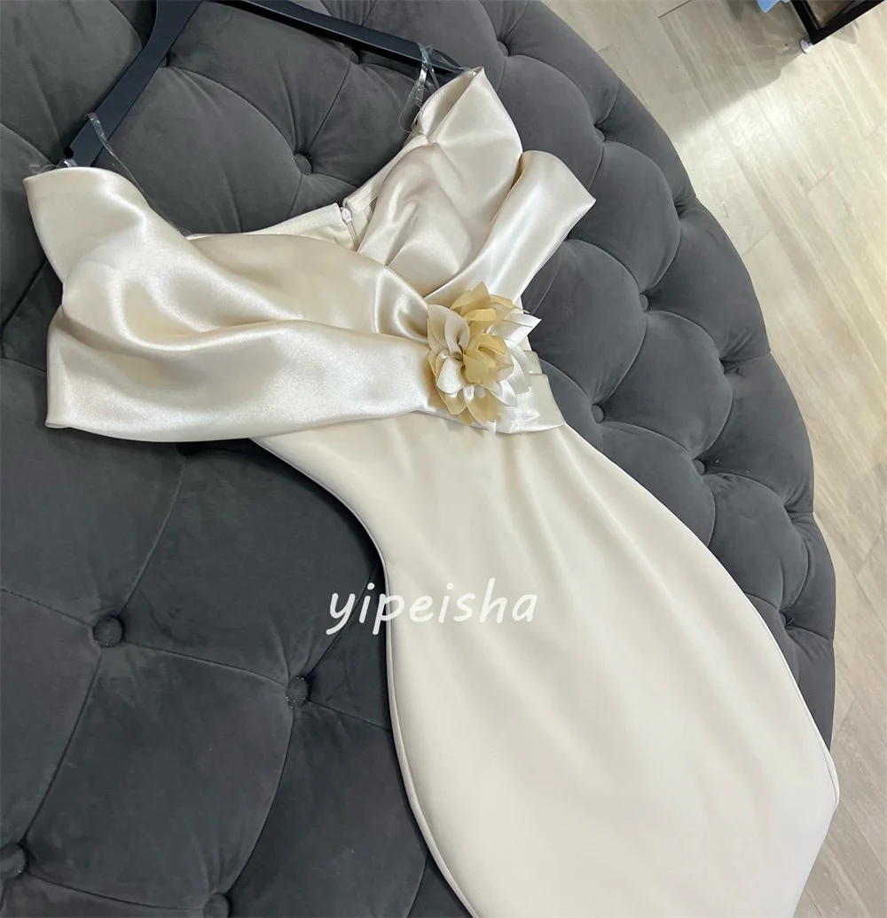 ชุดเดรสยาวปิดไหล่ทรงตรงสไตล์โมเดิร์นที่กำหนดเองหรูหราแฮนด์เมดดอกไม้จีบชุดเดรสโอกาสพิเศษ