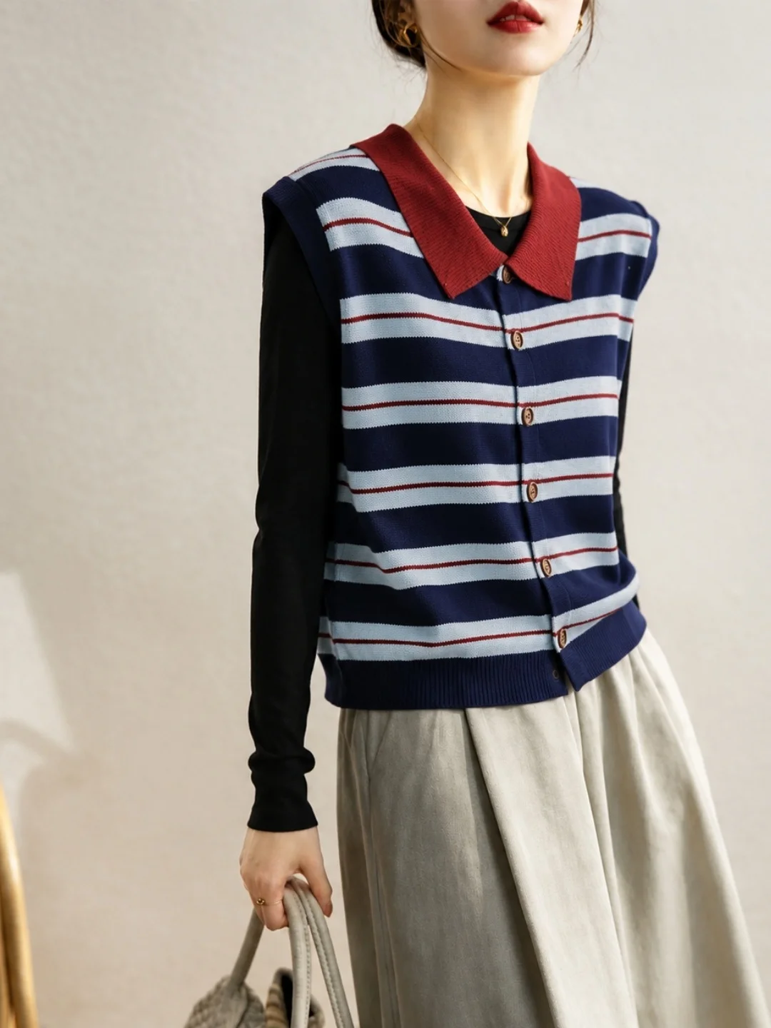 Fashionable Knitted Vest Single Button Retro Striped Color Block Versatile Commute Style Women's Outerwear Poised Ageless Design
