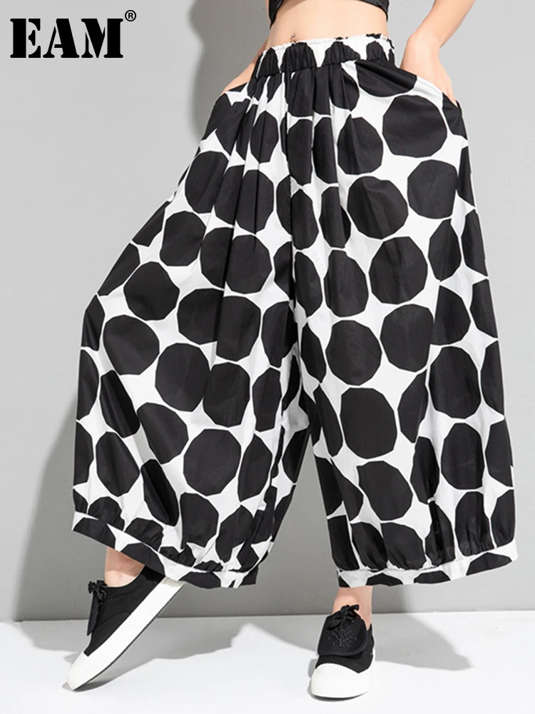 [EAM] High Elastic Waist Black Dot Printed Long Wide Leg Trousers New Loose Fit Pants Women Fashion Spring Autumn 2024 1DE6981