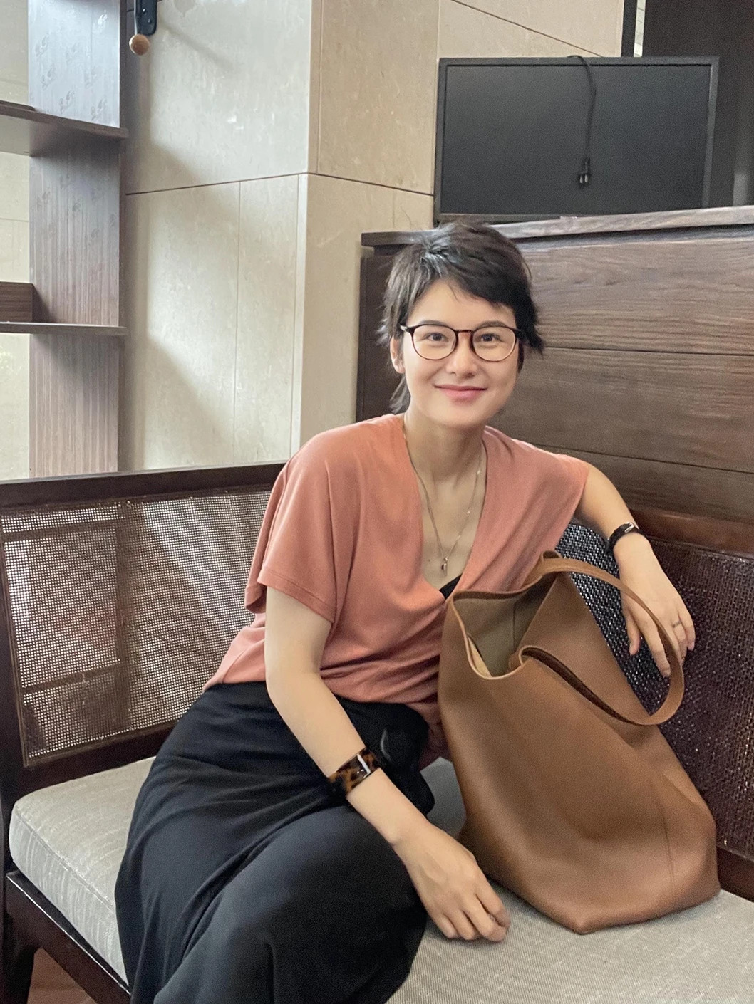 

MSDIDION Holiday Series Vine Hlogous Fabric Air Naked Sensation Lightweight Wrap Body Skirt Set Soft Tailored Commute Sle