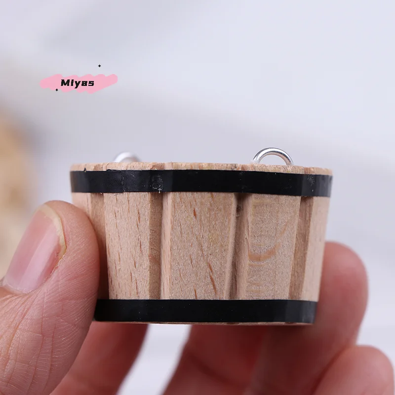 Lavabo de madera en miniatura, cubo pequeño, muebles para casa de muñecas a escala 1/12, barril de madera, accesorios de decoración para el hogar, coleccionables, 1 ud.
