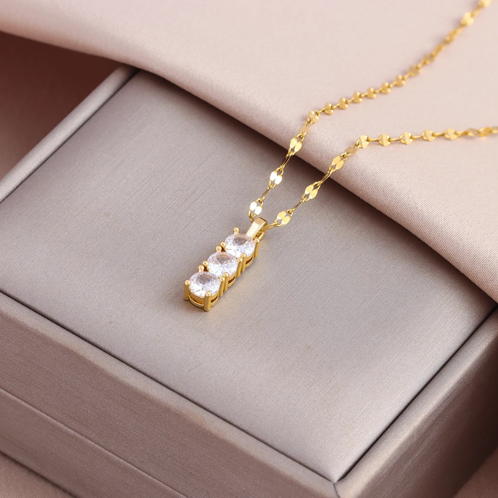 Sweet Sexy Zircon Crystal Pendant Stainless Steel Necklaces For Women Light Luxury Female Clavicle Chain Jewelry Ladies Chains