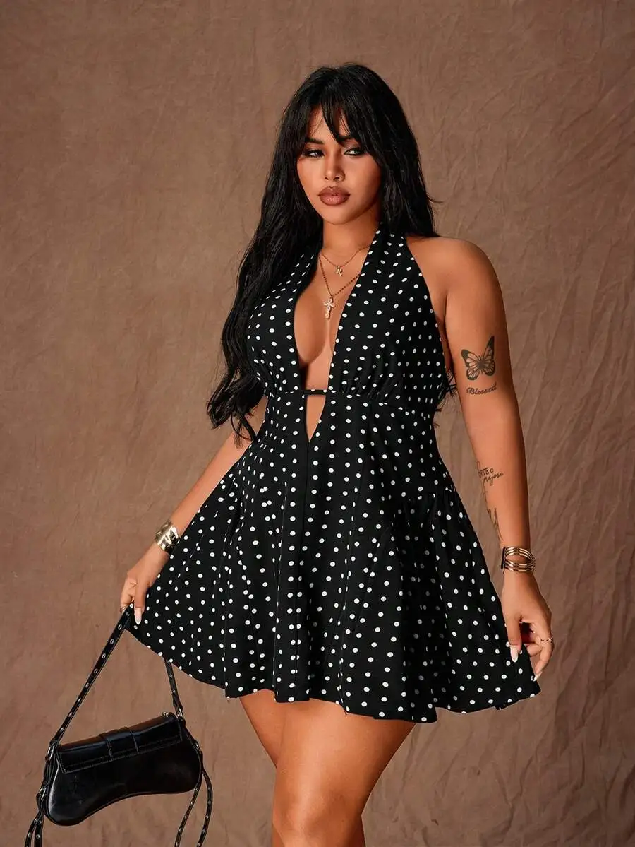 

Plus Size Polka Dot Halter Neck A-Line Mini Dress with V-Neck Cutout
