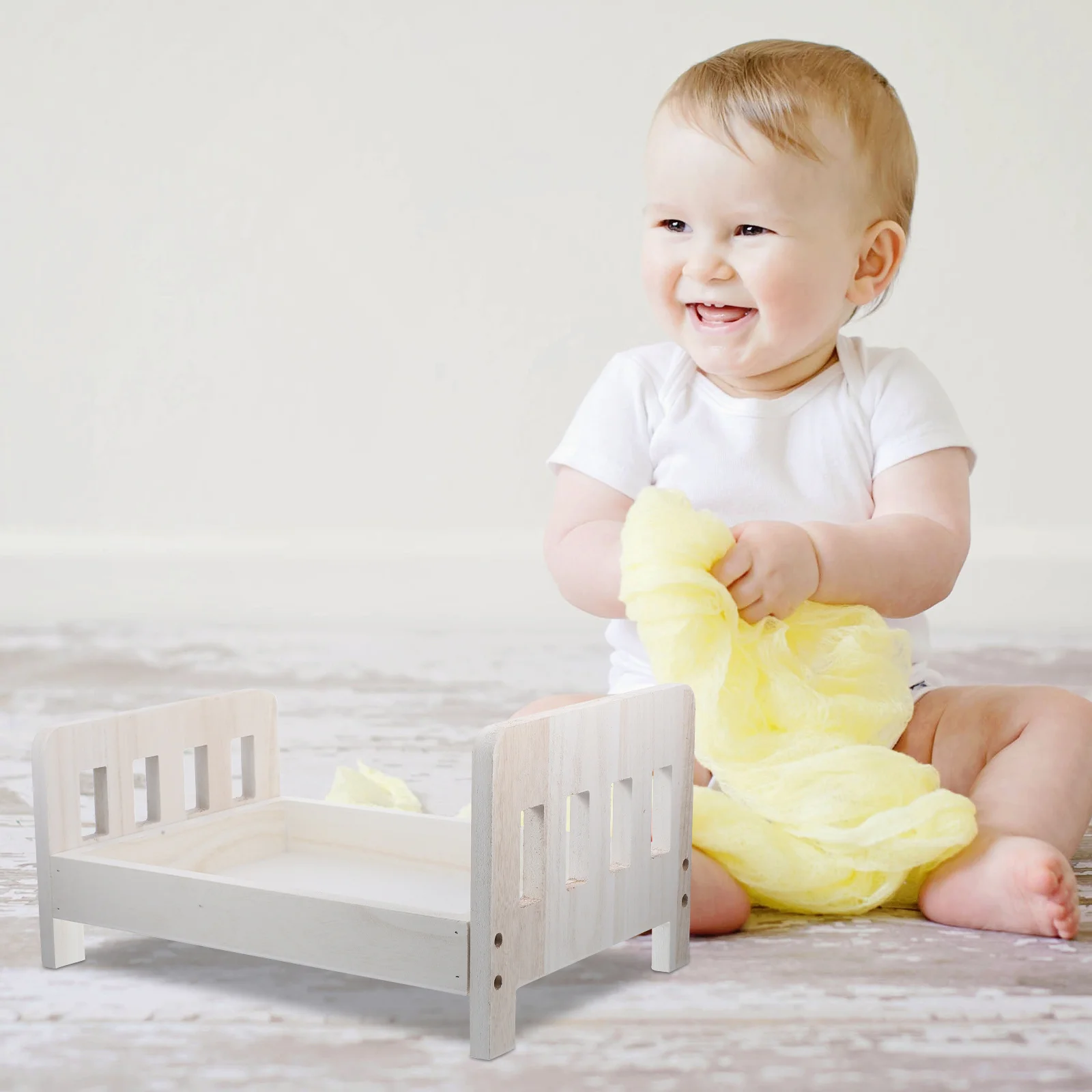 Tempat Tidur Kayu Kokoh untuk Foto Bayi Gaya Vintage Desain Mini untuk Fotografi Bayi Baru Lahir Penggunaan Dekoratif Tempat Tidur Anak