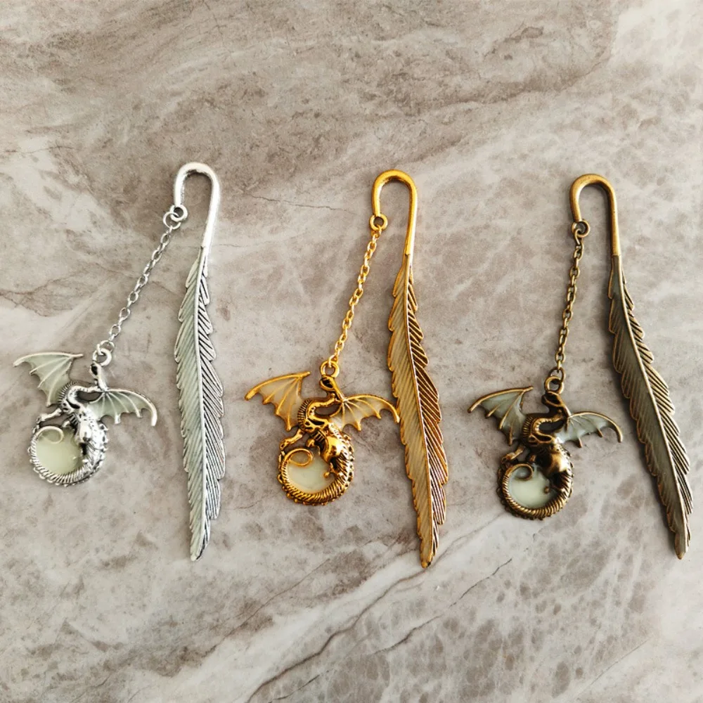 

Забавные металлические светящиеся закладки с перьями, 3D многофункциональный книжный маркер, ретро креативные офисные школьные принадлежности