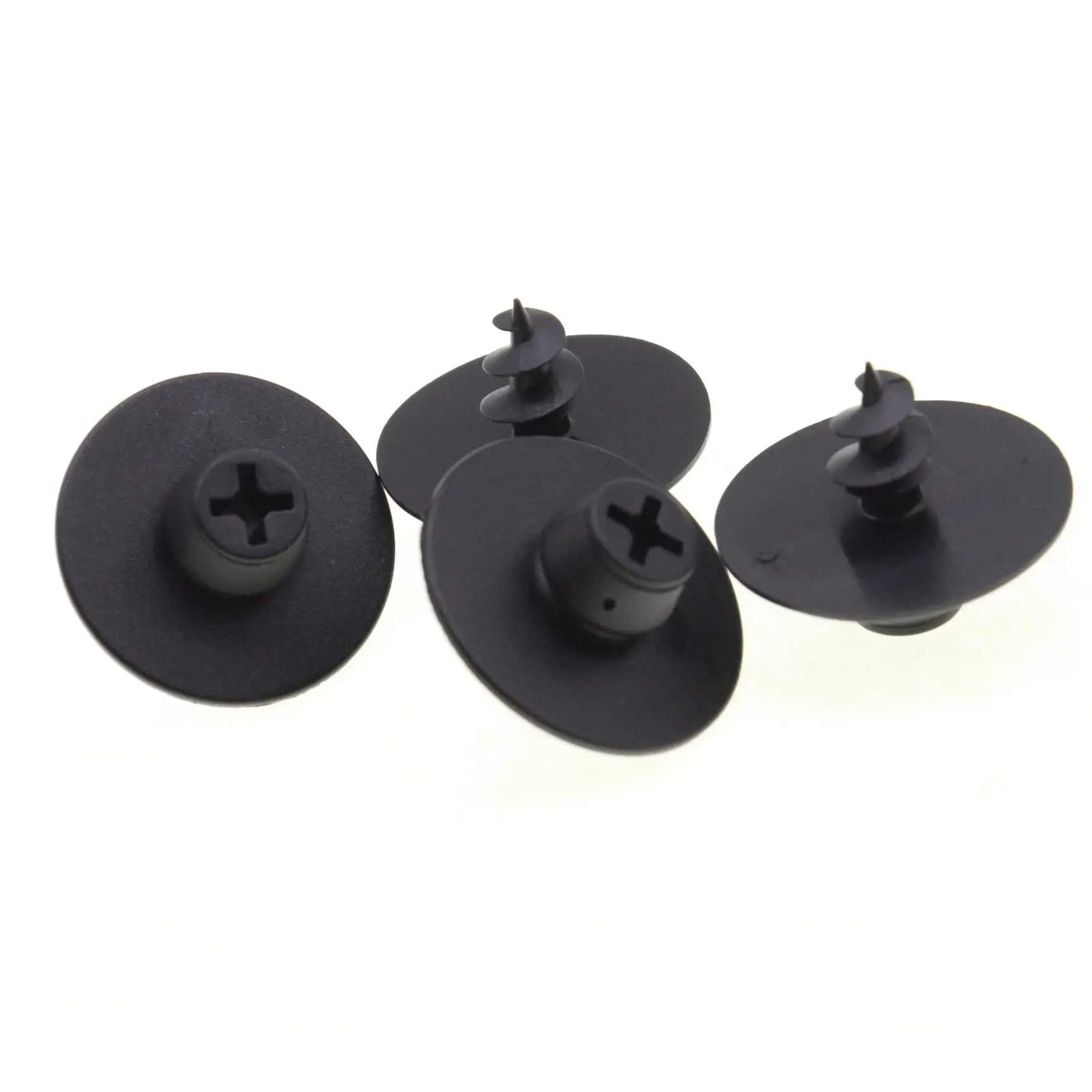 

4 Pcs Black Nylon Floor Mat Retainer Moulding Clip Holder Fastener For VW Seat Beetle Golf Polo Touran Passat Leon 3D0864812AB41