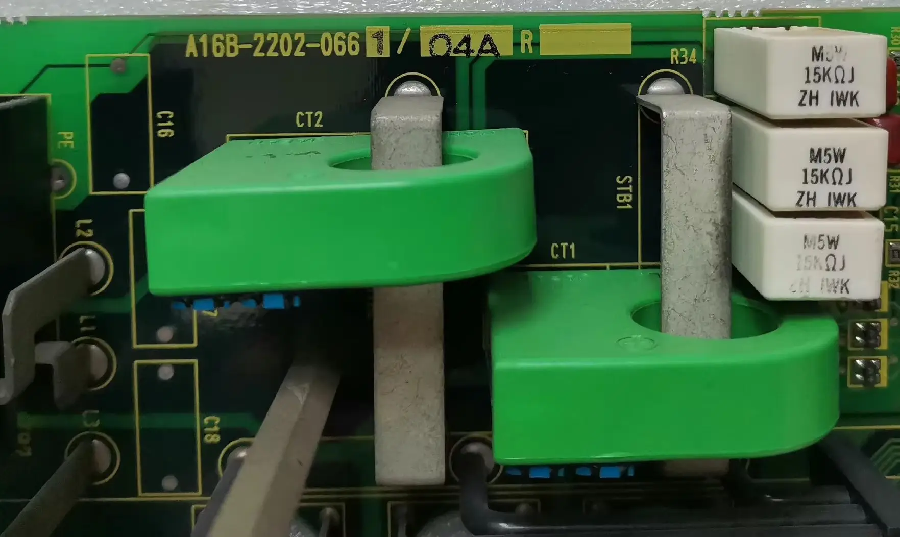 A16B-2202-0661 Base plate for 6077-H111 Used ，A16B 2202 0661，The shipment will be arranged after passing the test