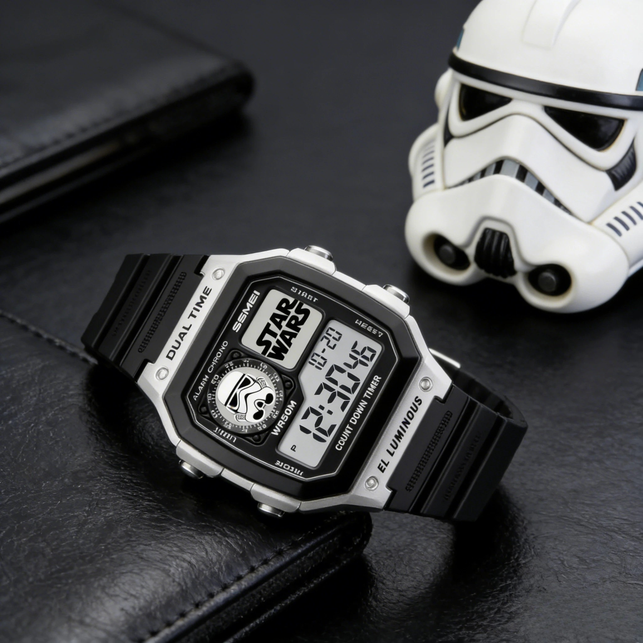 Фото Цифровые часы Star Wars для мужчин, спортивные, светящиеся, многофункциональные, водонепроницаемые, с хронографом, наручные часы для бега, для студентов