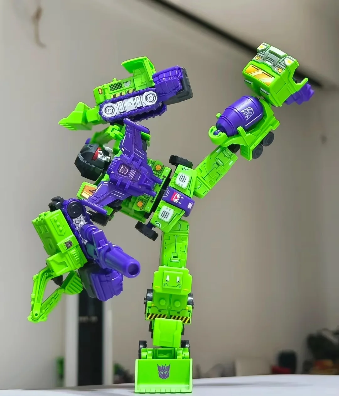 متوفر في المخزون Blokees Devastator Transformers Defender Version 123 Series مجموعة Devastator مجموعة ألعاب روبوت مدرعة هدايا عيد الميلاد