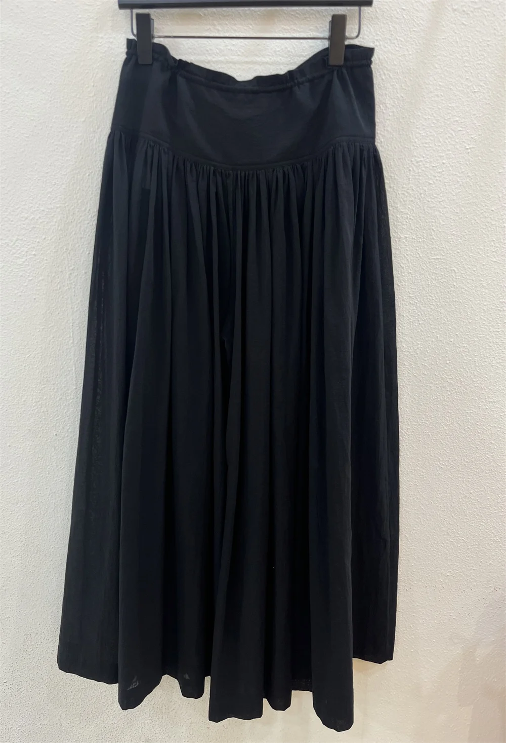 

Women's Elastic Waisted Wide Leg Pants Skirts Elegant Stylish Versatile Pants and Skirts