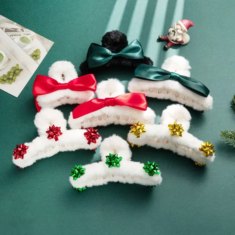 

Christmas Plush Claw Clips Women Cute White Fluffy Hair Clips Santa Claus Claw Clips Non-Slip Crab Clip Girl Hair Accessories