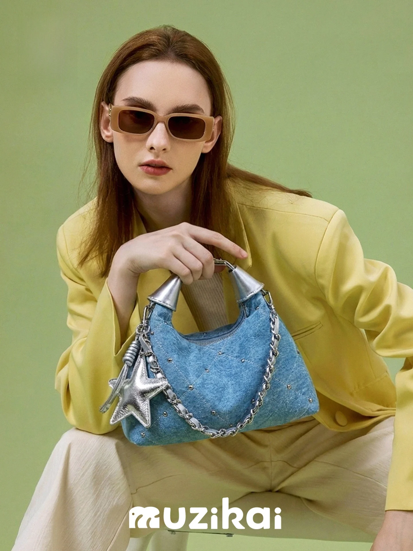 Spring 2026 New Arrival Premium Feel Crossbody Bag Women's Fashion Chain Handle Medium Hardness Pillow Shape Pure Color