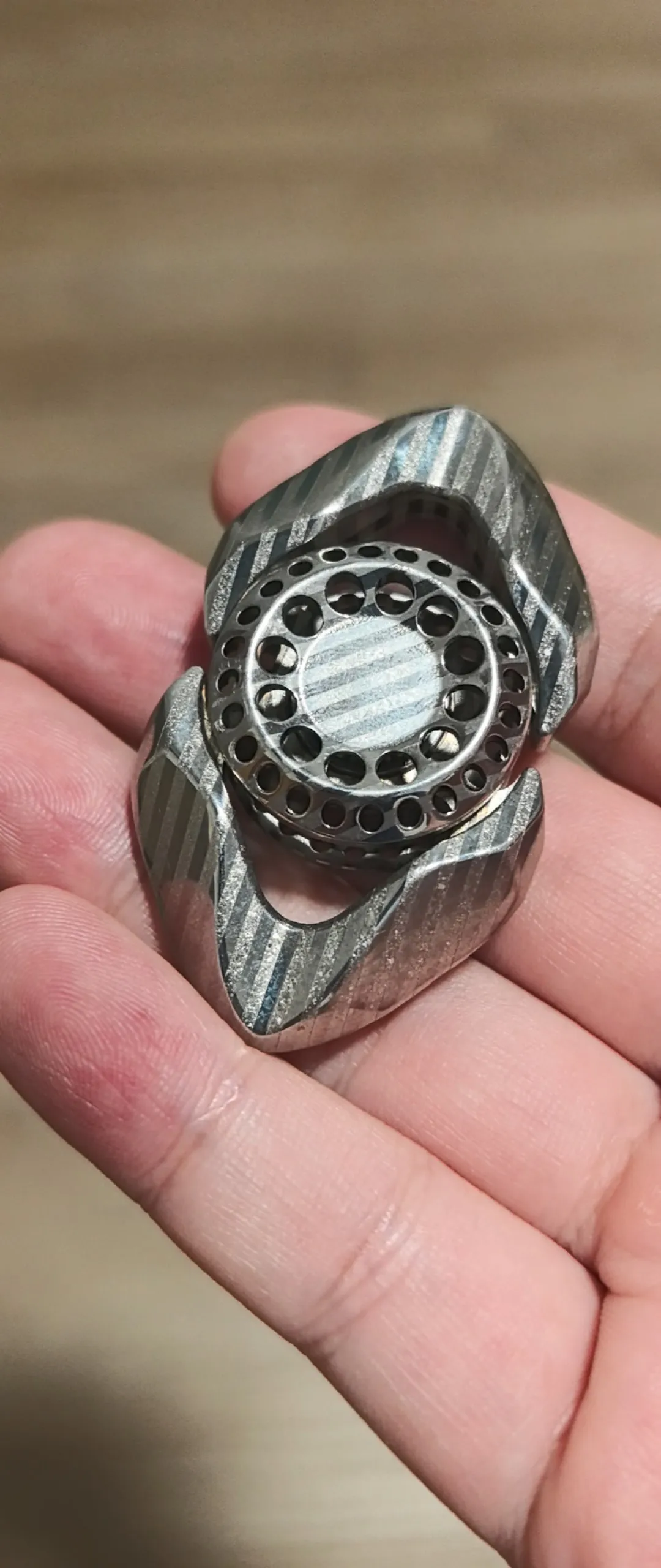 Used EDC D4Y Cycle Β Offedc Damascus Material EDC Decompression Toy