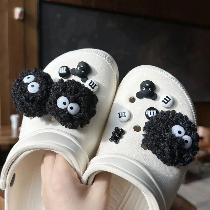DIY Black Plush Ball Shoes Charms for Furry Ball Cute Hole Shoe Charms Designer Lovely Accessories All-match Hot Sale 2024