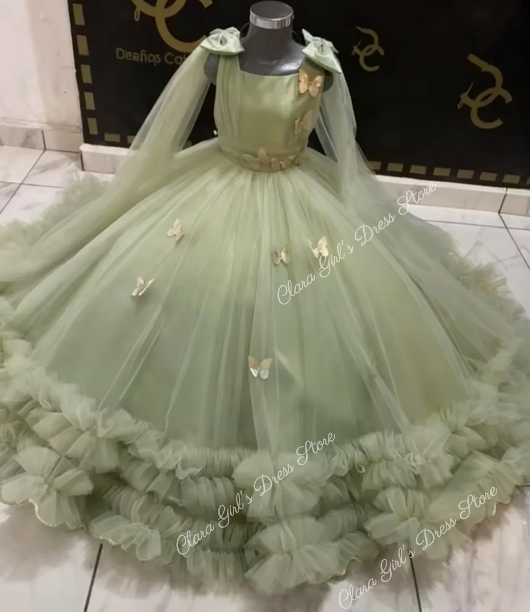 Vestido de lujo de flores para niña, tul verde de calidad, capas esponjosas para princesa pequeña, boda, fiesta de cumpleaños, vestidos de baile de noche
