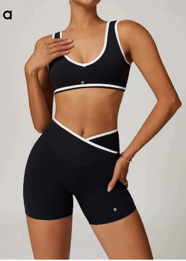 New high-waisted sportswear set for women, contrasting color backless tight-fitting nude yoga set for running and fitness yoga w