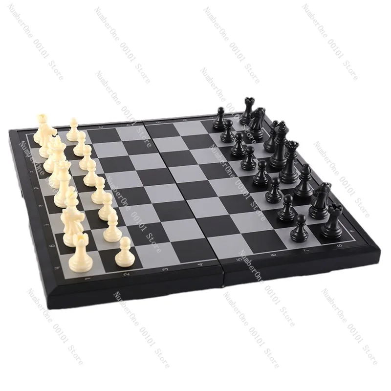 

Magnetic Chess | Chess folds for easy storage
