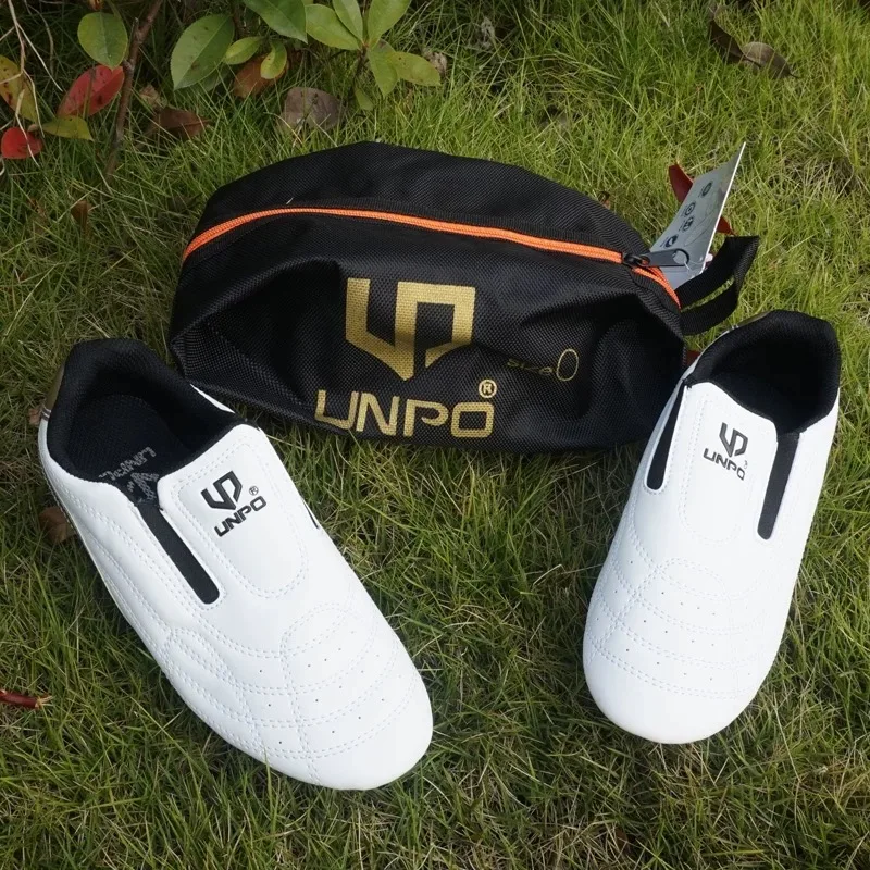 Classic Brand Taekwondo Shoes Unisex Comfortable Martial Arts Shoe Couples Soft Bottom Wushu and Taichi Shoes Men Women