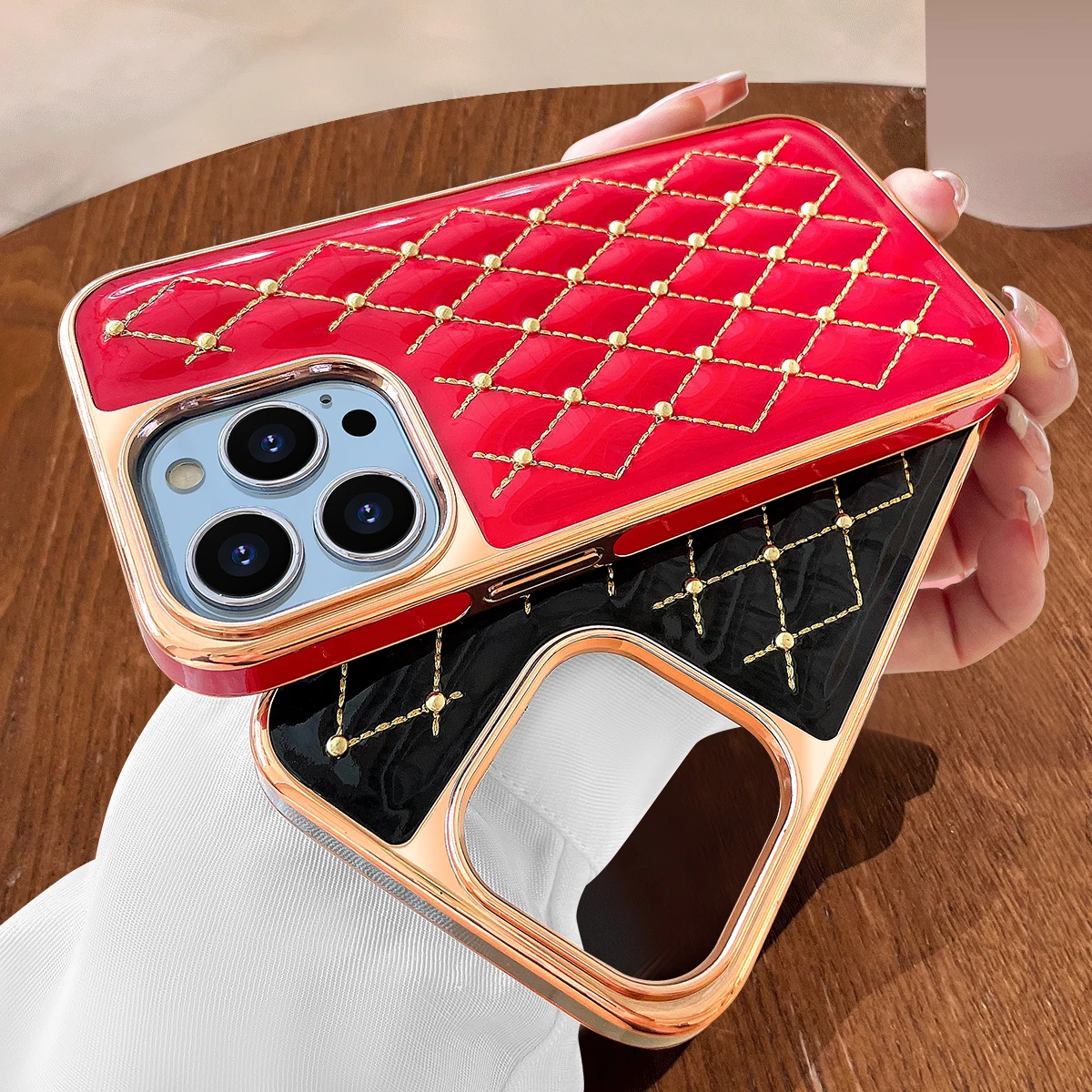 VIETATO Custodia per cellulare in pelle PU placcata da donna per iPhone 13 12 11 pro max, cover per telefono all-inclusive in pelle PU con griglia, rossa