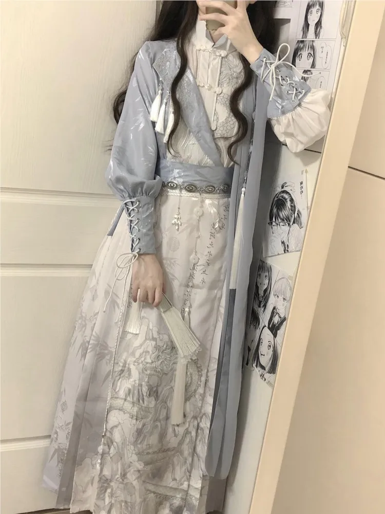 Um novo conjunto de camisa de manga comprida com saia padrão de dragão Hanfu estilo chinês