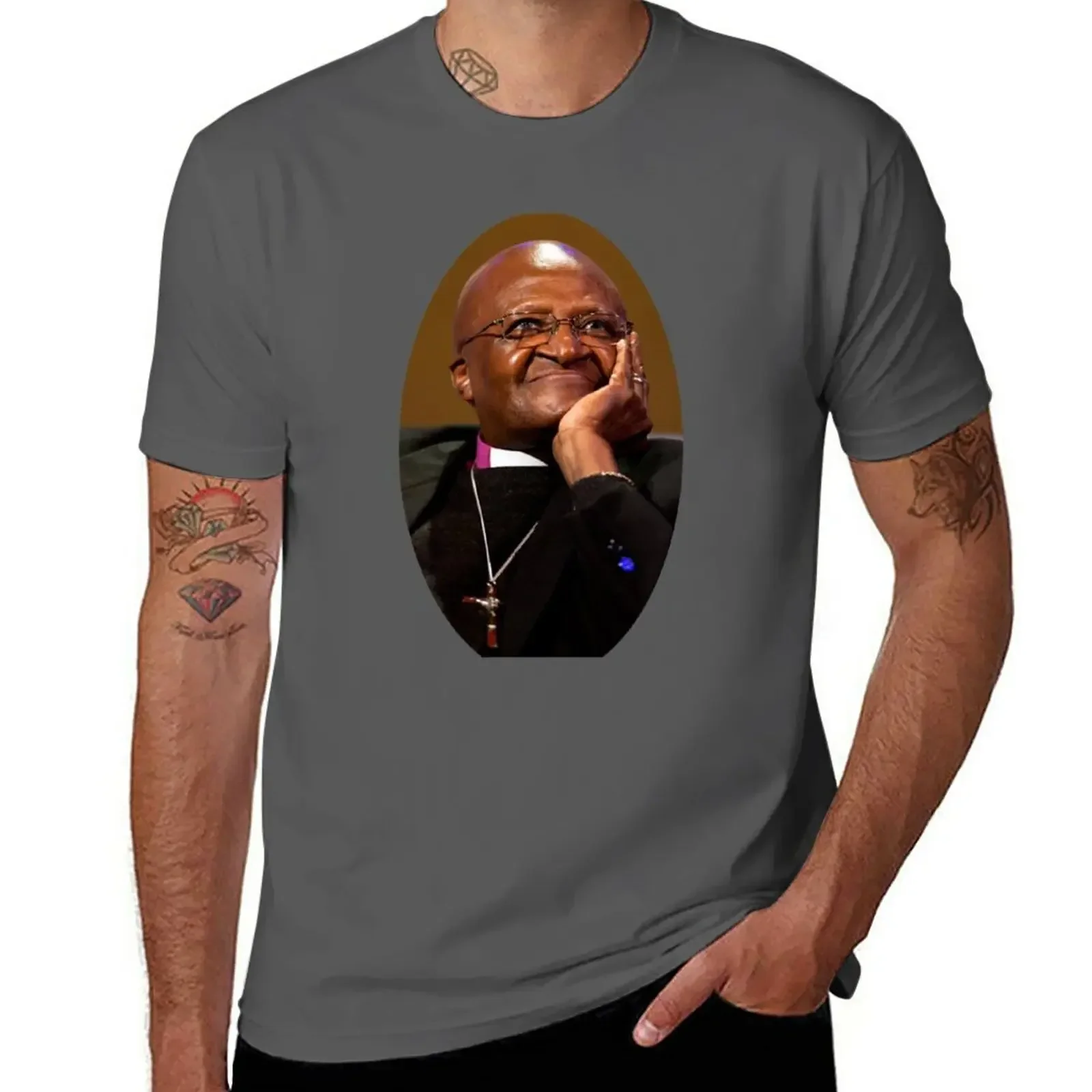 Desmond Tutu T-Shirt tops summer top t shirt for men