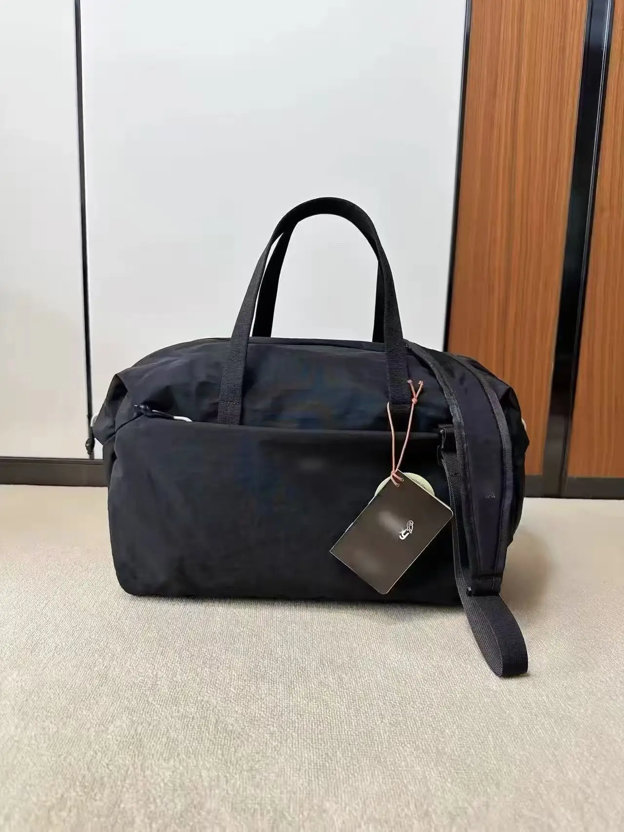 Australia 30L Lightweight Fitness Bag Travel Outdoor Crossbody Bag Lightweight Travel Bag Single Shoulder Bag Unisex Handbag