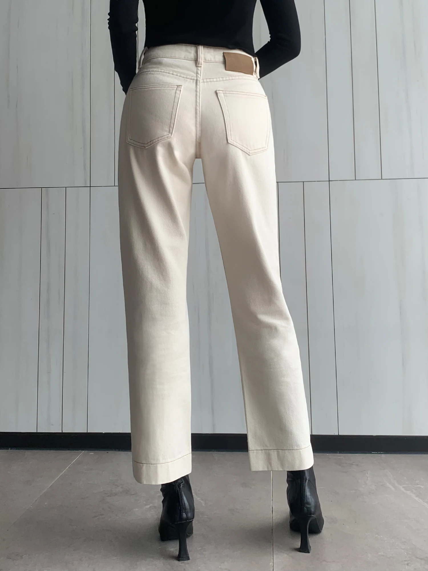 2024 NEW CREAMY WHITE STRAIGHT PANTS FOR WOMEN SIMPLE UNDERTONE HIGH-WAISTED SLIM NINE POINT  JEANS - FORGUNROSES