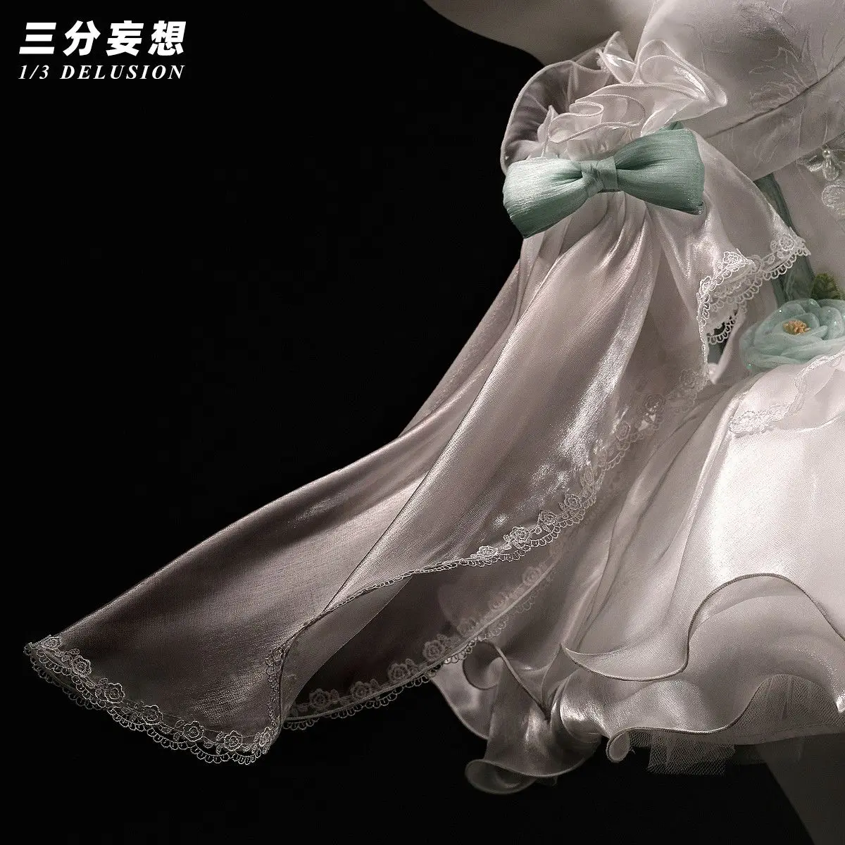 [Three-point Delusion]Genshin Impact Cosplay Costume Lynette Angelic Courtyard Costume Cosplay Fan-made Game Costume Female view 3