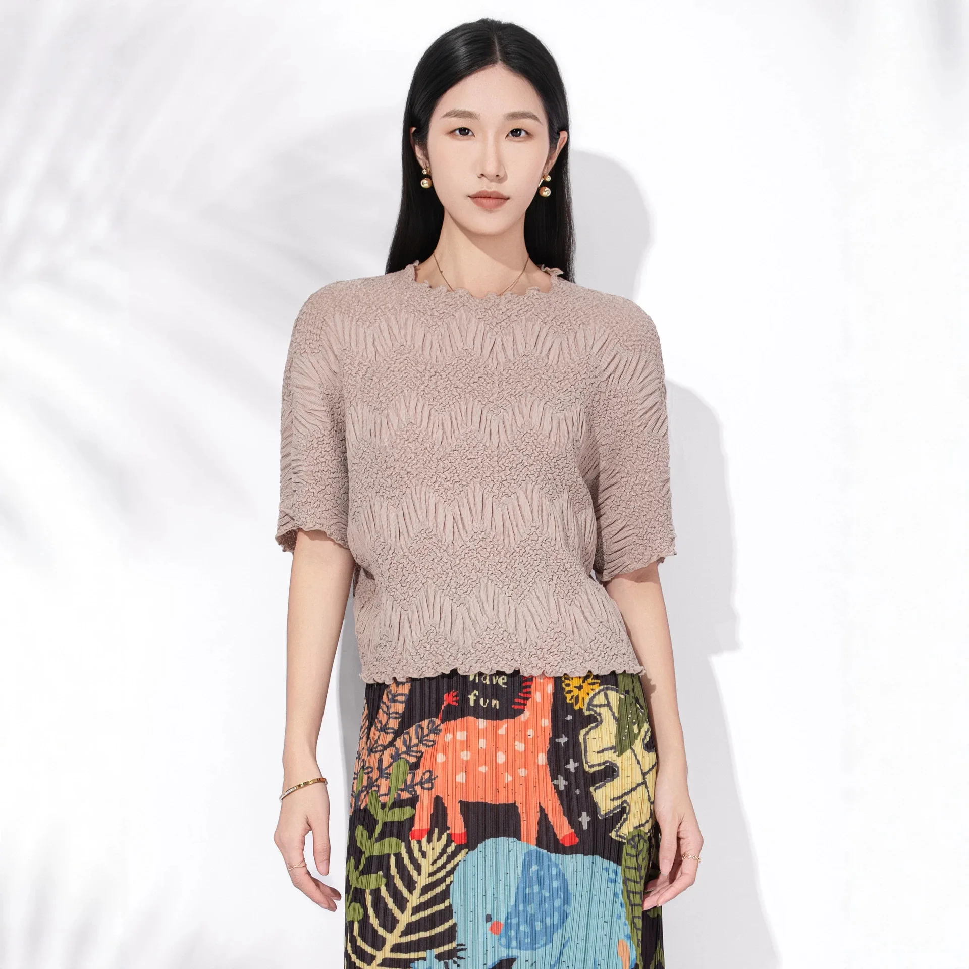 Miyake Premium Embroidered Pleated Top Summer Thin Comfortable Noble Elegant Versatile Crushed Jacquard T-shirt