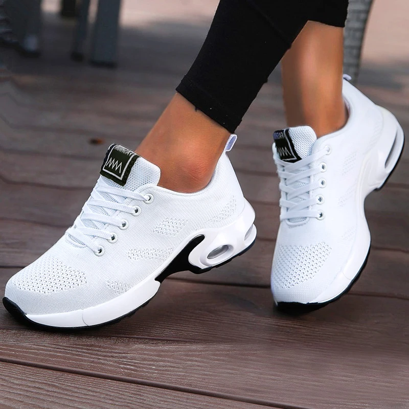 Women Casual Shoes Breathable Walking Mesh Flat Shoes Platform Sneakers Women Tenis Gym Vulcanized Shoes White Female Footwear