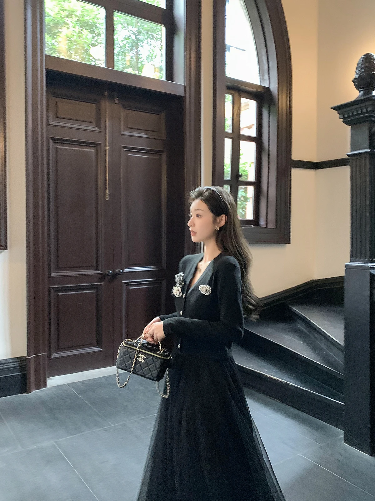 

Ele Small Osmanthus Pin Design Bla White Cchen Ladycharm Knitted Top Slim Fit V-Ne Long Sve Regular Length Cardigan