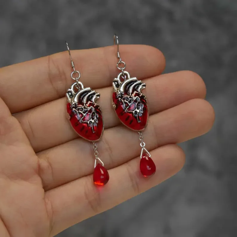 1 Pair  Bleeding Heart Earrings Vampire Blood Dark Gothic  Pastel Goth Jewelry Halloween