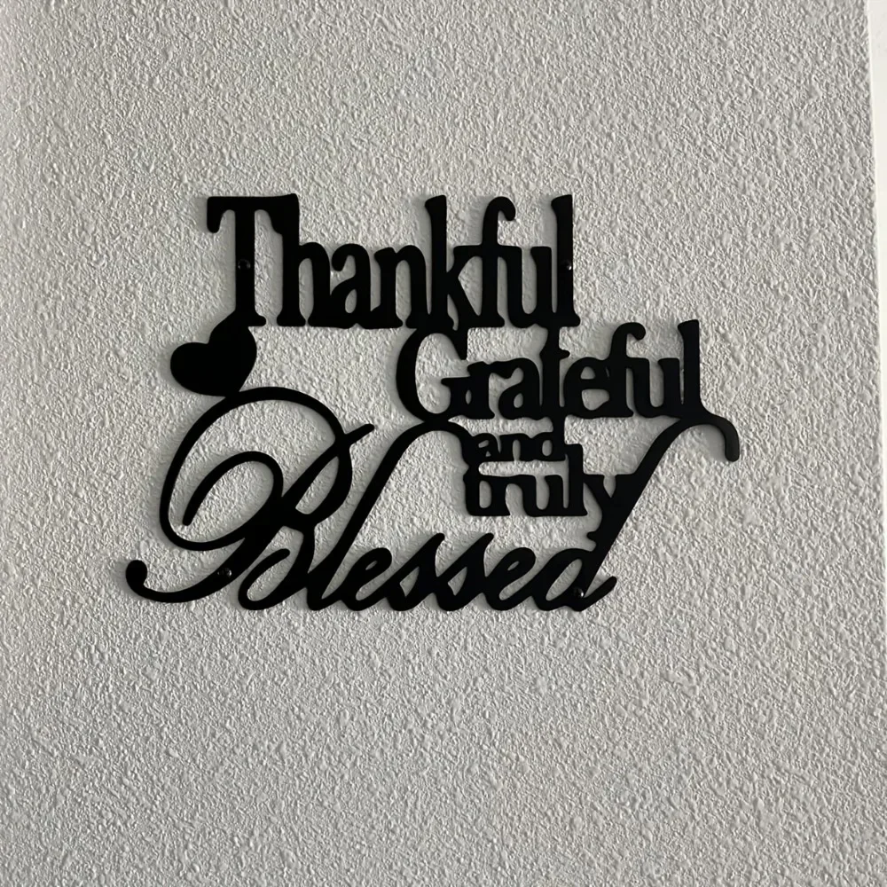 CIFBUY Metal Wall Art Grateful Quote Hanging Decor Inspirational Iron Sculpture For Home Living Room Party Scene Decoration Gift