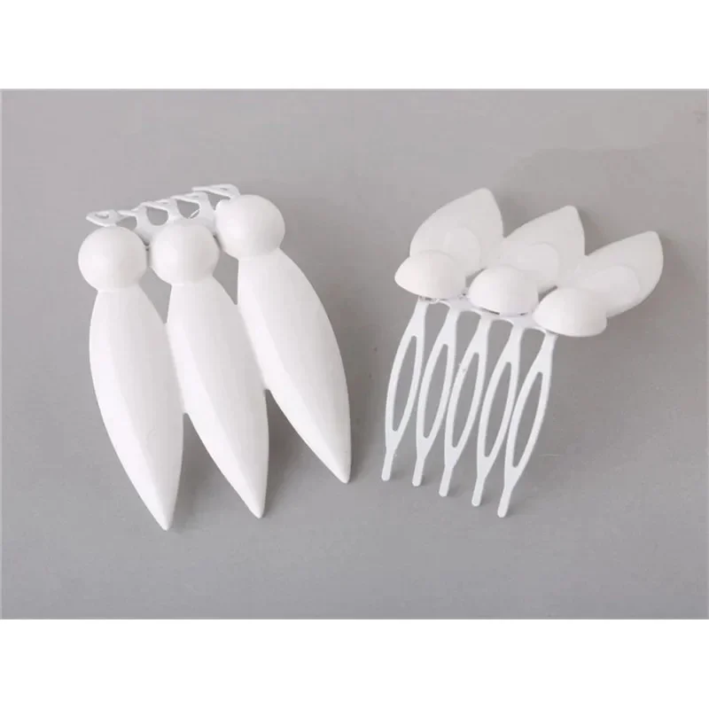 アニメコスプレスターセーラーちびムーンアクセサリーゴールデン耳飾りブローチ白帽子ちび米国ハロウィンアクセサリー MN1