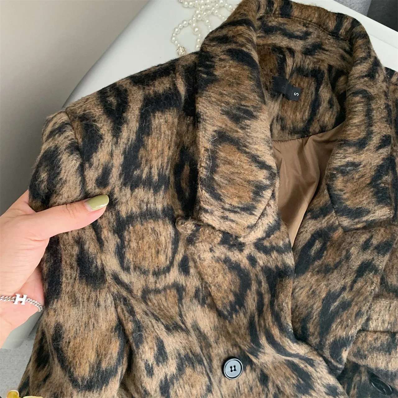 Brown Leopard-print Mid-length Hepburn Coat For winter 2024 Double-breasted Long Woolen Trench coat Runway Fashion