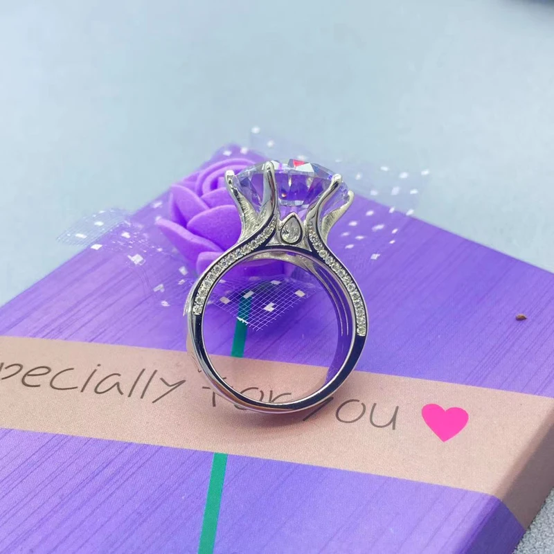 NKHOG Sparkling 10 Carat Moissanite Ring For Women 925 Sterling Silver Plated Pt950 Colorless Diamond Wedding Band Rings Jewelry