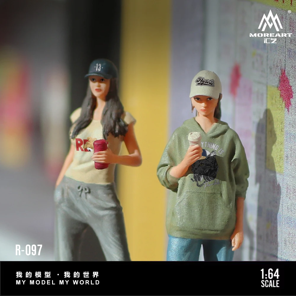 

*Pre-order*MoreArt 1:64 Scale Casual Outfit Girlfriends Resin Doll Simulation Mini Figure Diorama Scene Ornament Gift