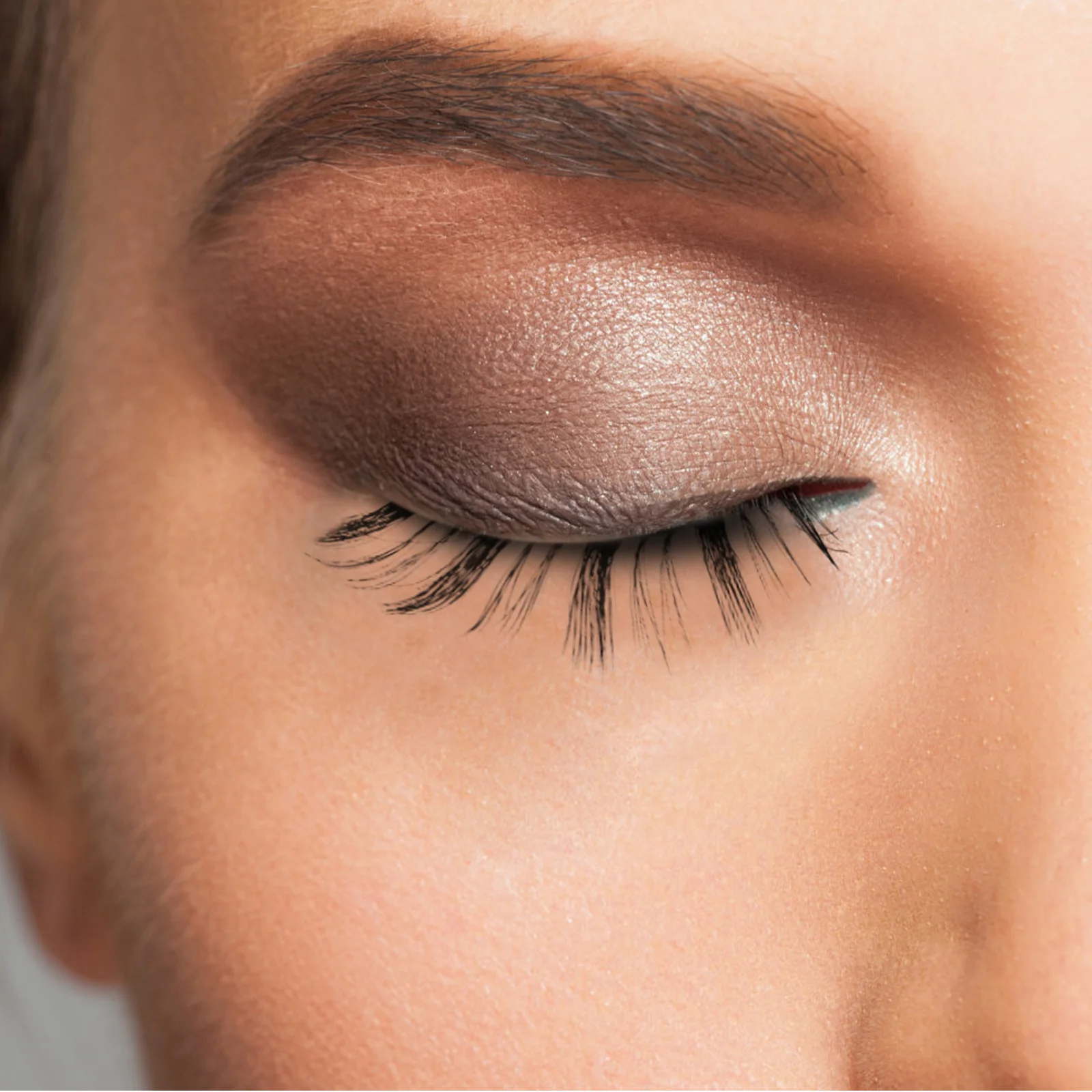 

7Pairs Fox Eye False Eyelashes Fashionable Wispy Lashes Lightweight Natural Look for Daily Stage Use Eyelashes