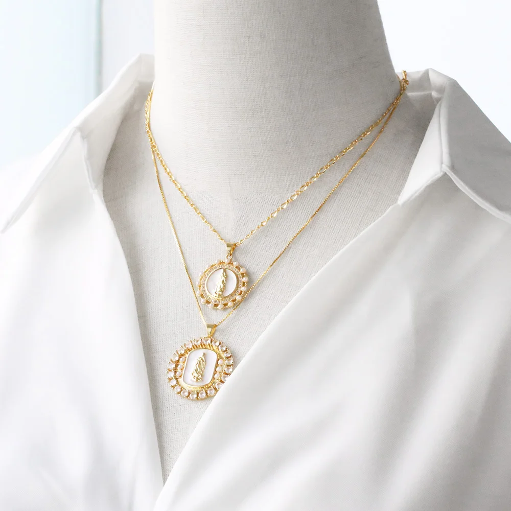 FLOLA Large Round Disc Virgin Mary Necklaces for Women Gold Plated Amulet Necklaces Crystal Jewelry collar de guadalupe nkep49