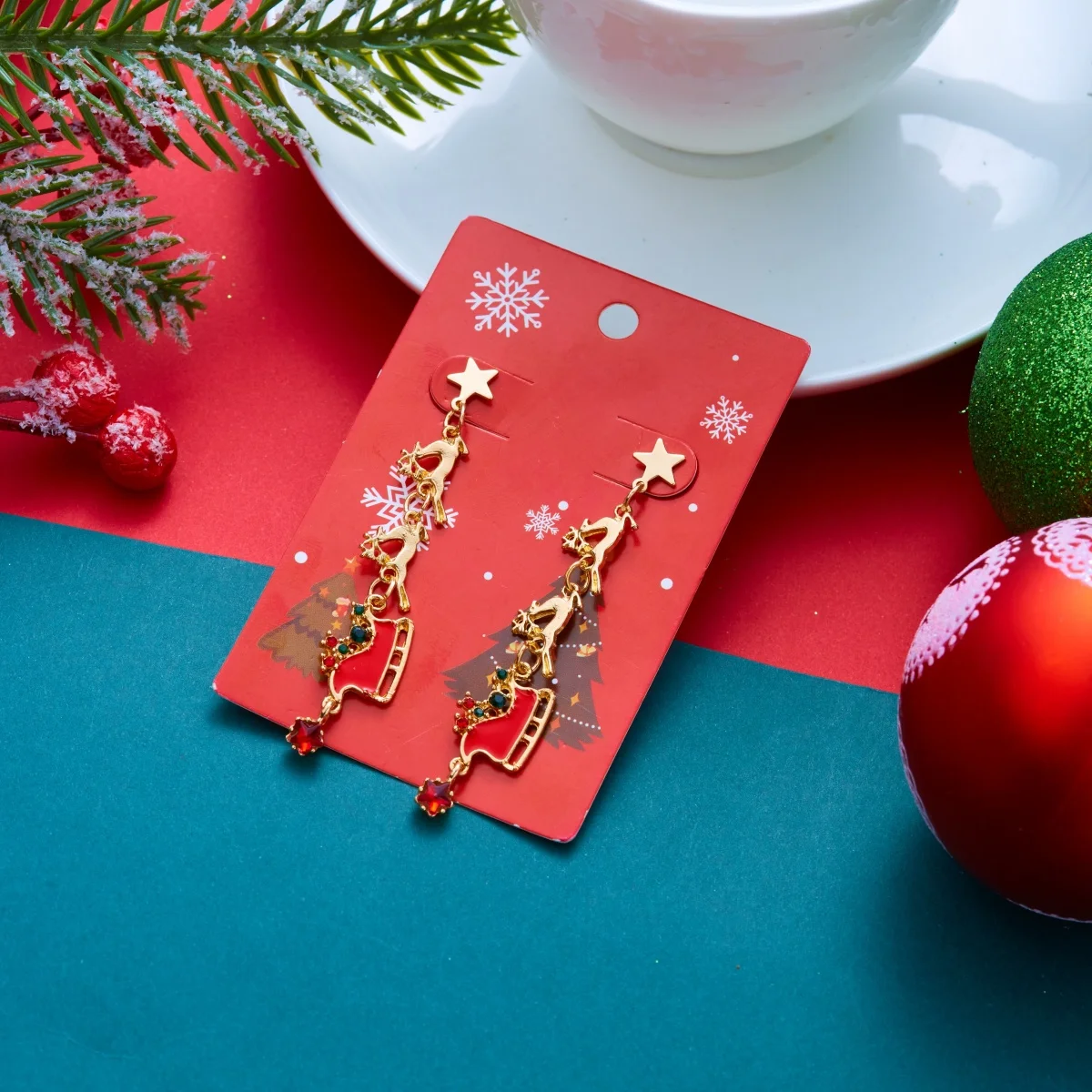 Weihnachtliche Emaille-Ohrringe mit Rentier-Schlitten-Motiv für Damen, Schneeflocken- und Rundform-Ohrringe, hängende Ohrringe, neues Geschenk für Weihnachtsfeiern und Feiertage, Schmuck. – Detail 16